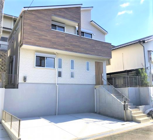 新築戸建：神鉄「山の街」駅　　　　　　　　　　４LDK　103.68㎡　3180万円　仲介手数料不要